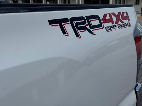 Used 2023 Toyota Tacoma TRD Off-Road AWD/4WD image 16