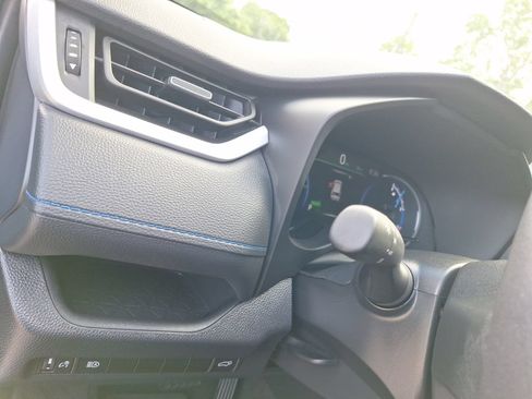 Used 2024 Toyota RAV4 XSE AWD/4WD image 19