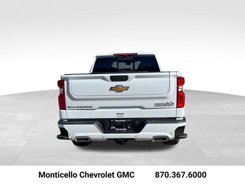 New 2026 Chevrolet Silverado 1500 High Country AWD/4WD image 4