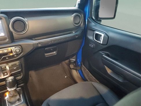 Certified 2023 Jeep Wrangler Willys image 10