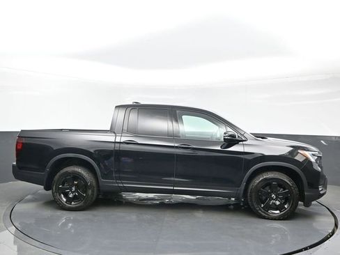 Certified 2024 Honda Ridgeline Black Edition image 7