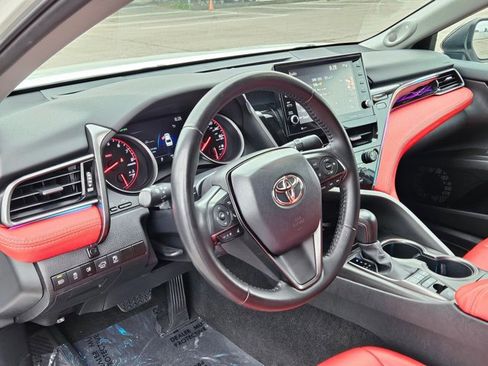 Used 2023 Toyota Camry XSE FWD image 10