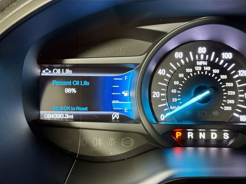 Used 2023 Ford Edge SE image 36