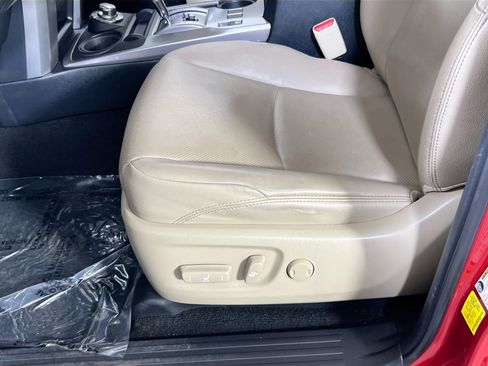 Used 2023 Toyota 4Runner Limited AWD/4WD image 19