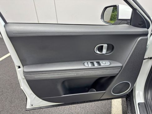 Used 2023 Hyundai Ioniq 5 SEL RWD image 40