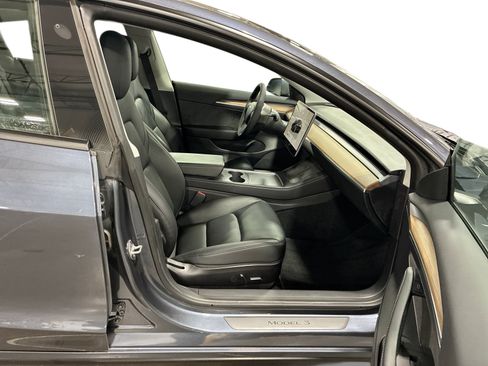 Certified 2022 Tesla Model 3 Long Range AWD/4WD image 13
