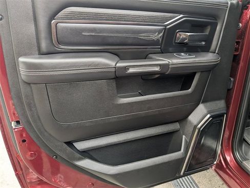 Used 2024 RAM 2500 Limited image 28