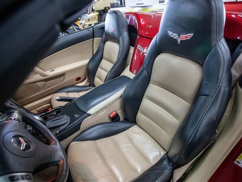 Used 2010 Chevrolet Corvette Grand Sport w/ Preferred Equipment Group image 4