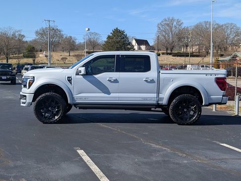 Used 2025 Ford F150 Lariat w/ Equipment Group 501A Mid image 5