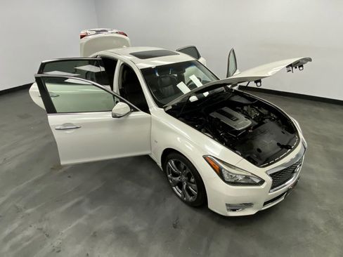 Used 2016 INFINITI Q70 L 3.7 w/ Deluxe Touring Package image 54