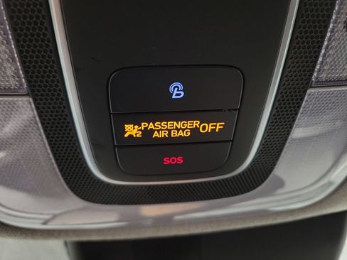 Used 2022 Hyundai Elantra SEL FWD image 20
