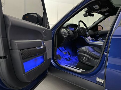Used 2022 Land Rover Range Rover Sport SVR image 17
