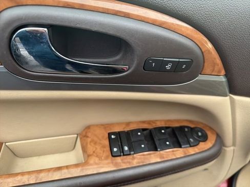 Used 2012 Buick Enclave Leather AWD/4WD image 7