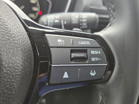 Used 2025 Honda Pilot Touring image 27