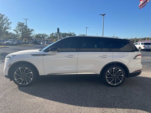 Used 2023 Lincoln Aviator Reserve w/ Equipment Group 201A image 6
