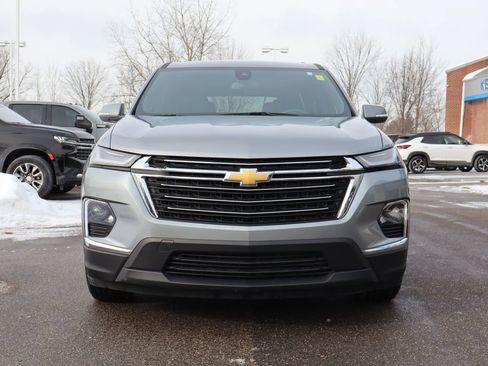 Used 2023 Chevrolet Traverse LT image 7