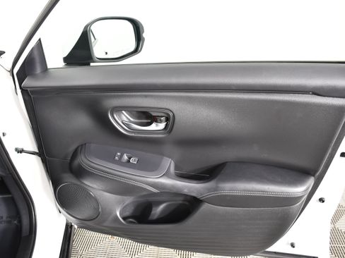Used 2025 Honda HR-V EX-L image 39