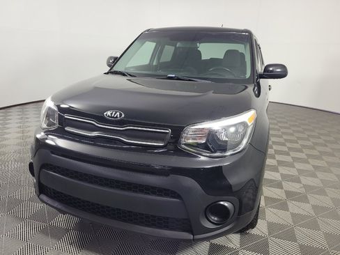 Used 2018 Kia Soul w/ Option Group 020 FWD image 15