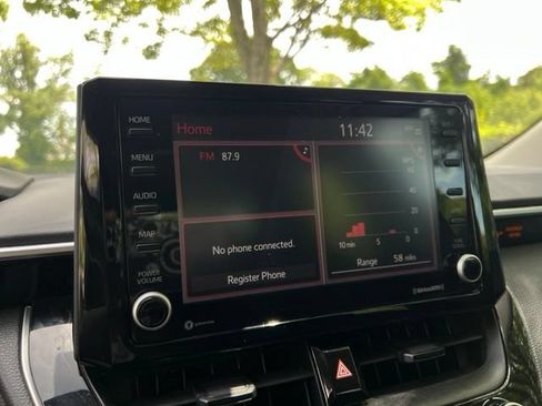 Used 2022 Toyota Corolla LE FWD image 37