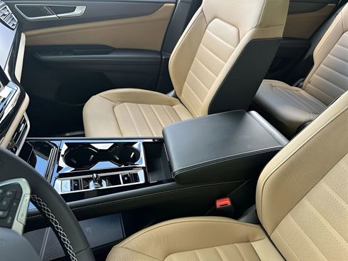 New 2026 Volkswagen Atlas Cross Sport SEL image 21