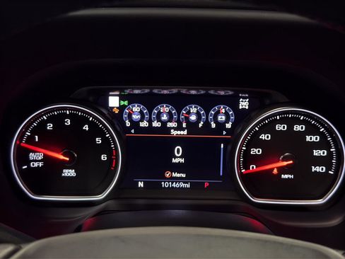 Used 2021 Chevrolet Suburban High Country AWD/4WD image 17