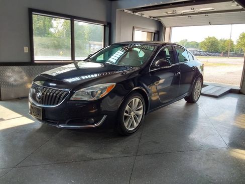 Used 2015 Buick Regal FWD image 9