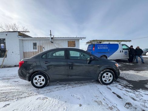 Used 2016 Chevrolet Sonic LS FWD image 4