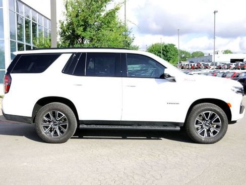 Used 2024 Chevrolet Tahoe Z71 w/ Luxury Package AWD/4WD image 5