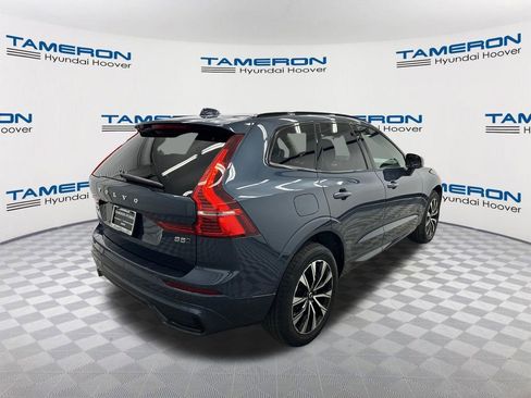 Used 2023 Volvo XC60 B5 Plus AWD/4WD image 5