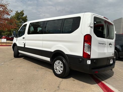 Used 2024 Ford Transit 350 XLT RWD image 8