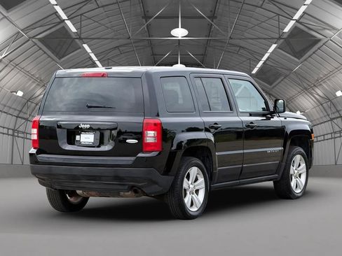 Used 2012 Jeep Patriot Latitude FWD image 9