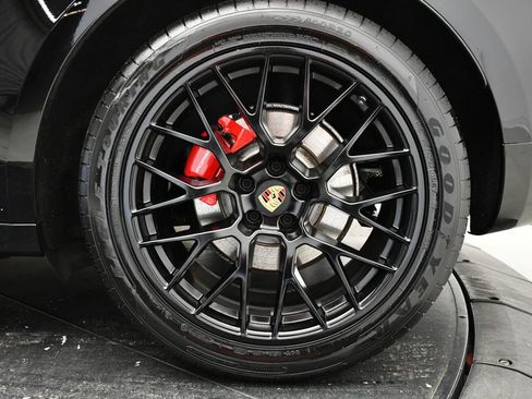 Used 2021 Porsche Macan GTS AWD/4WD image 13
