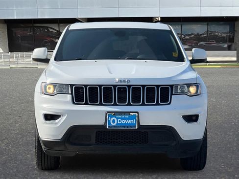 Used 2020 Jeep Grand Cherokee Laredo image 11