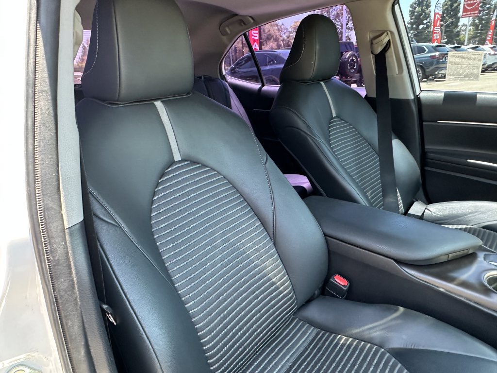 Used 2023 Toyota Camry SE w/ Convenience Package FWD image 18