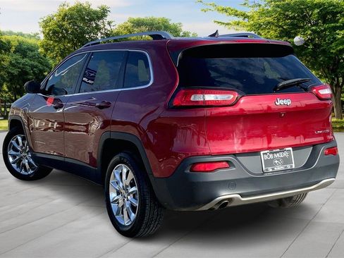 Used 2017 Jeep Cherokee Limited image 4