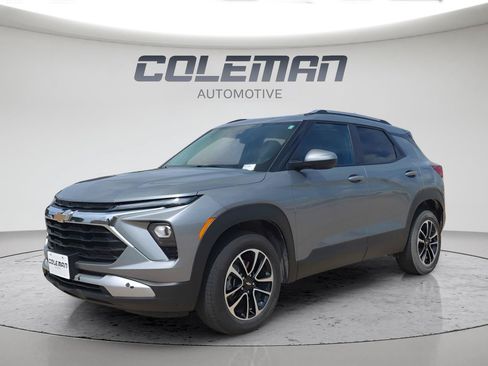Used 2025 Chevrolet TrailBlazer LT AWD/4WD image 1