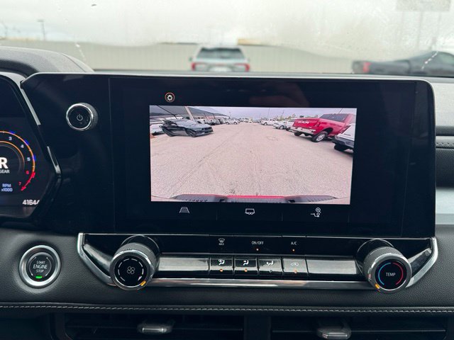 Used 2024 Chevrolet Colorado LT RWD image 16