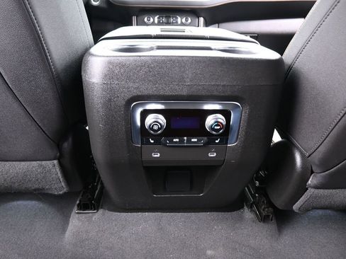 Used 2023 GMC Yukon XL AT4 AWD/4WD image 43