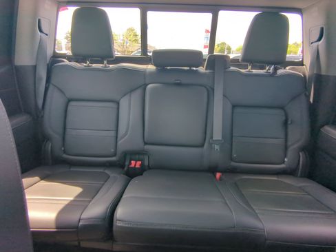 Used 2021 GMC Sierra 1500 Denali w/ Denali Premium Package AWD/4WD image 23