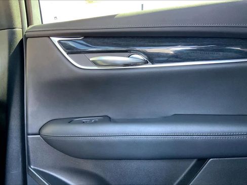 Used 2022 Cadillac XT5 Premium Luxury w/ LPO, ONYX Package AWD/4WD image 36