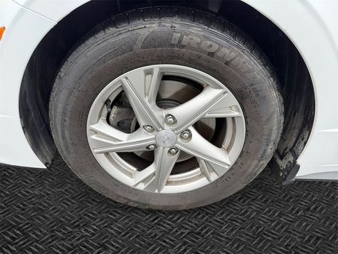 Used 2022 Hyundai Sonata SE image 11