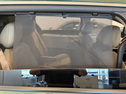 Used 2024 Toyota Sienna XLE FWD image 31