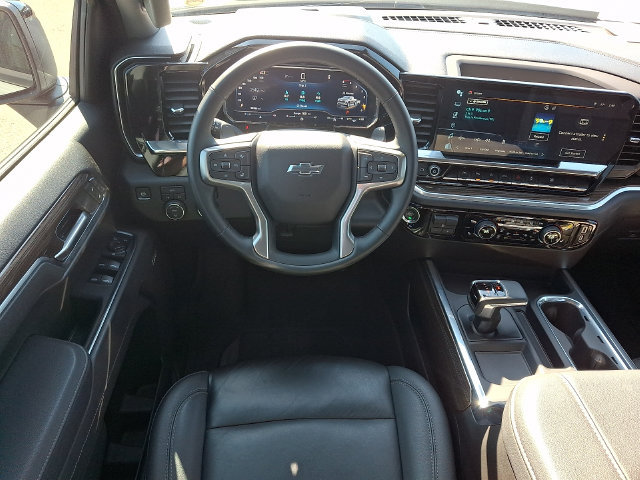 Used 2025 Chevrolet Silverado 1500 RST w/ Convenience Package II AWD/4WD image 11
