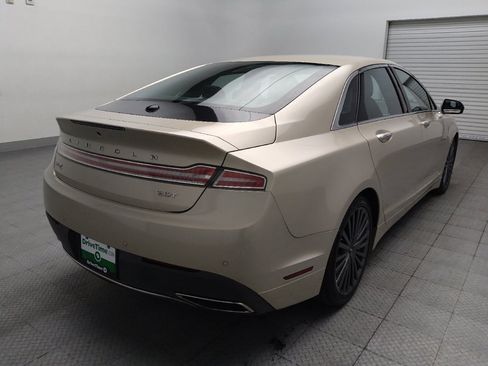 Used 2017 Lincoln MKZ Reserve FWD image 9