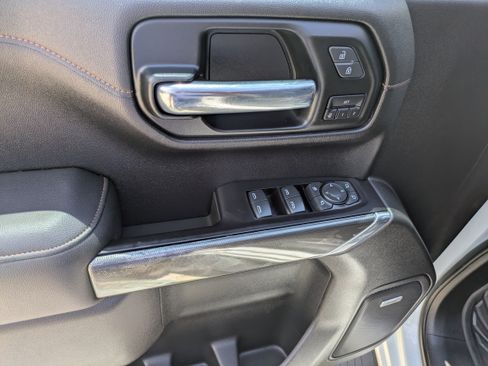 Used 2020 GMC Sierra 1500 AT4 w/ AT4 Premium Package image 11