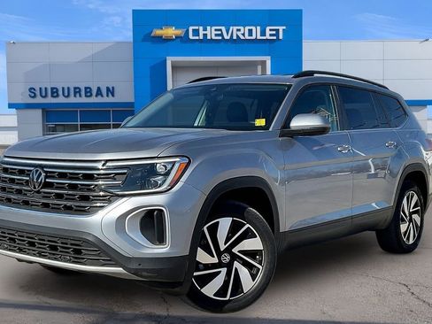 Used 2024 Volkswagen Atlas SE AWD/4WD image 1
