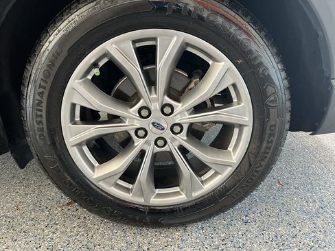 Used 2020 Ford Explorer Limited RWD image 34