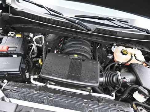 Used 2023 Chevrolet Silverado 1500 RST w/ Convenience Package II AWD/4WD image 30