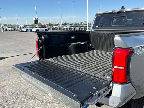 New 2026 Toyota Tacoma TRD Off-Road w/ TRD Off Road Upgrade Package AWD/4WD image 12
