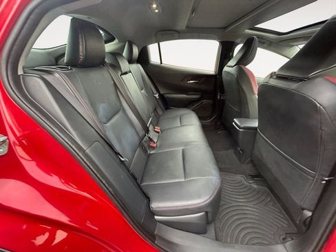 Used 2024 Toyota Prius Prime image 11